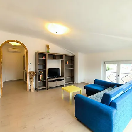 Apartment Adriana *
