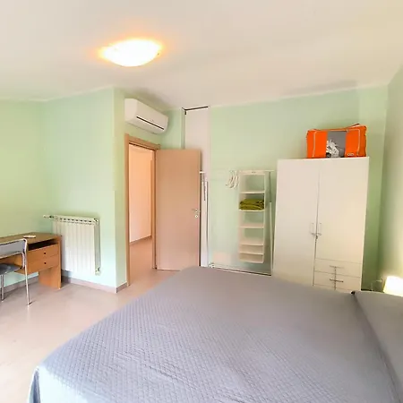 Adriana Apartamento Baveno